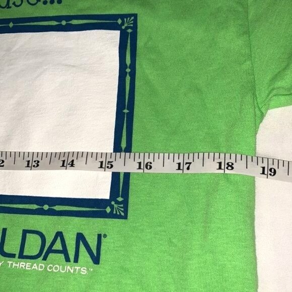 Gildan Youth T-Shirt I Love My Mom Green 100% Cotton - Picture 5 of 6